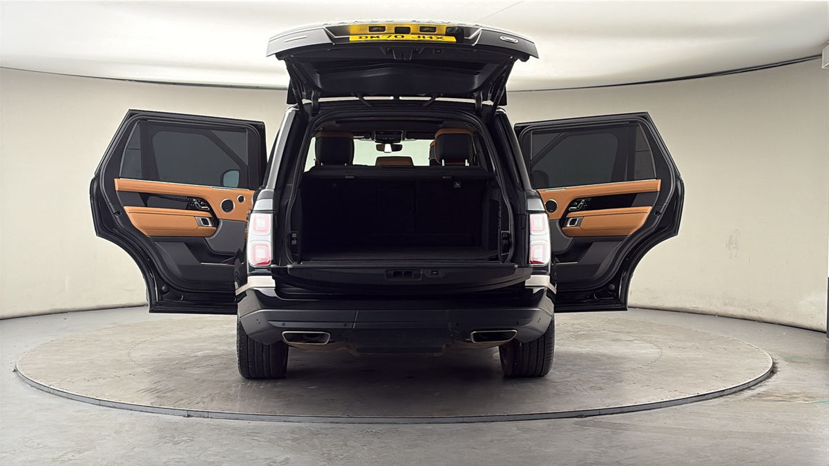 More views of Land Rover Range Rover