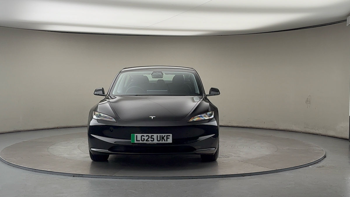 Tesla Model 3 Image 4