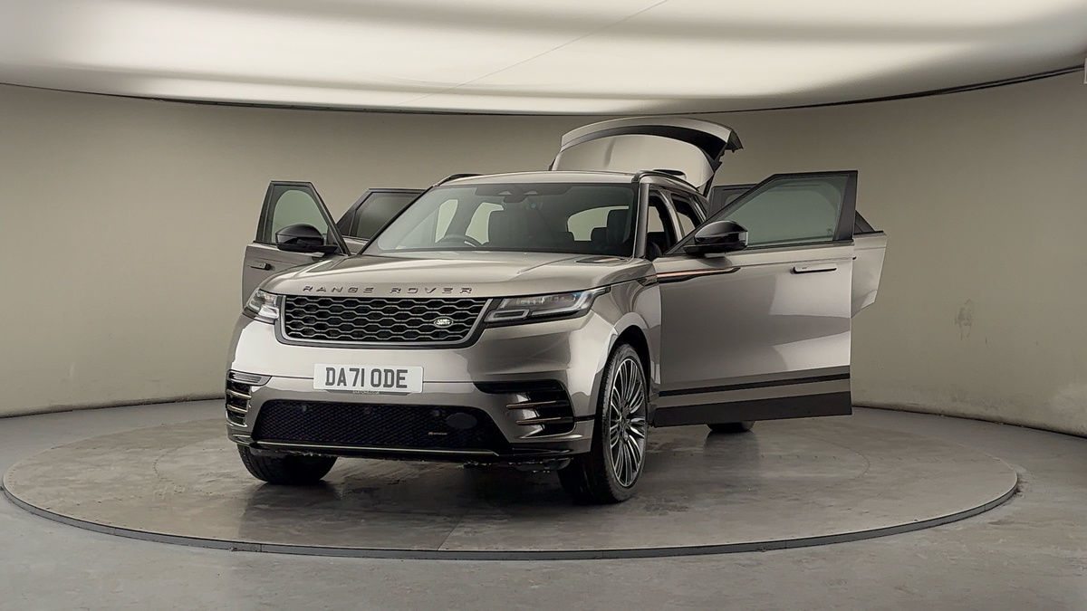 More views of Land Rover Range Rover Velar