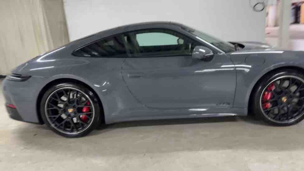 More views of Porsche 911