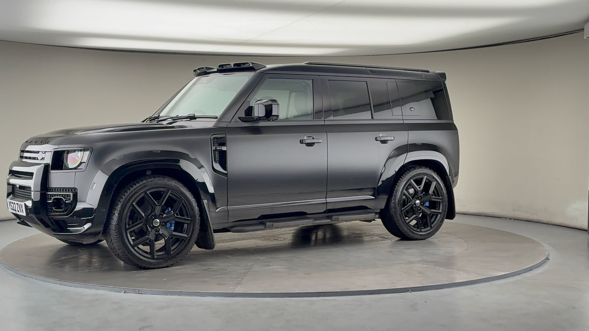 More views of Land Rover Defender 110