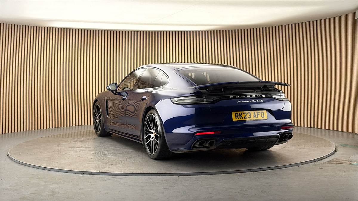More views of Porsche Panamera