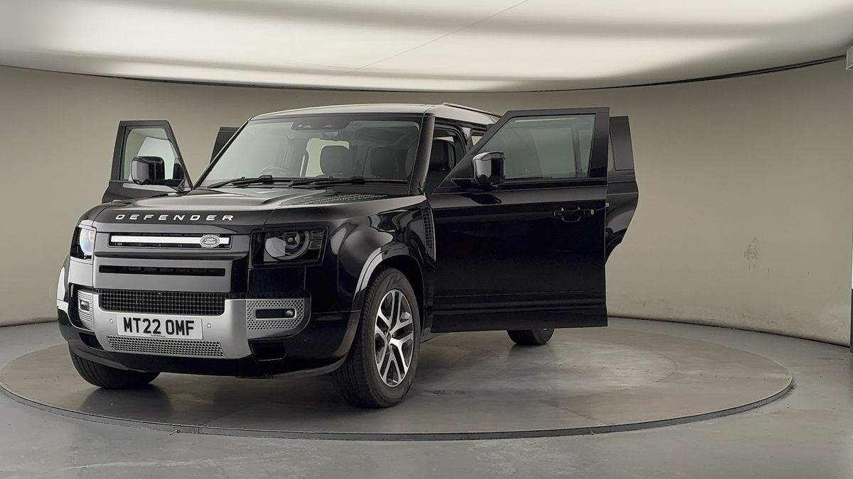 More views of Land Rover Defender 110