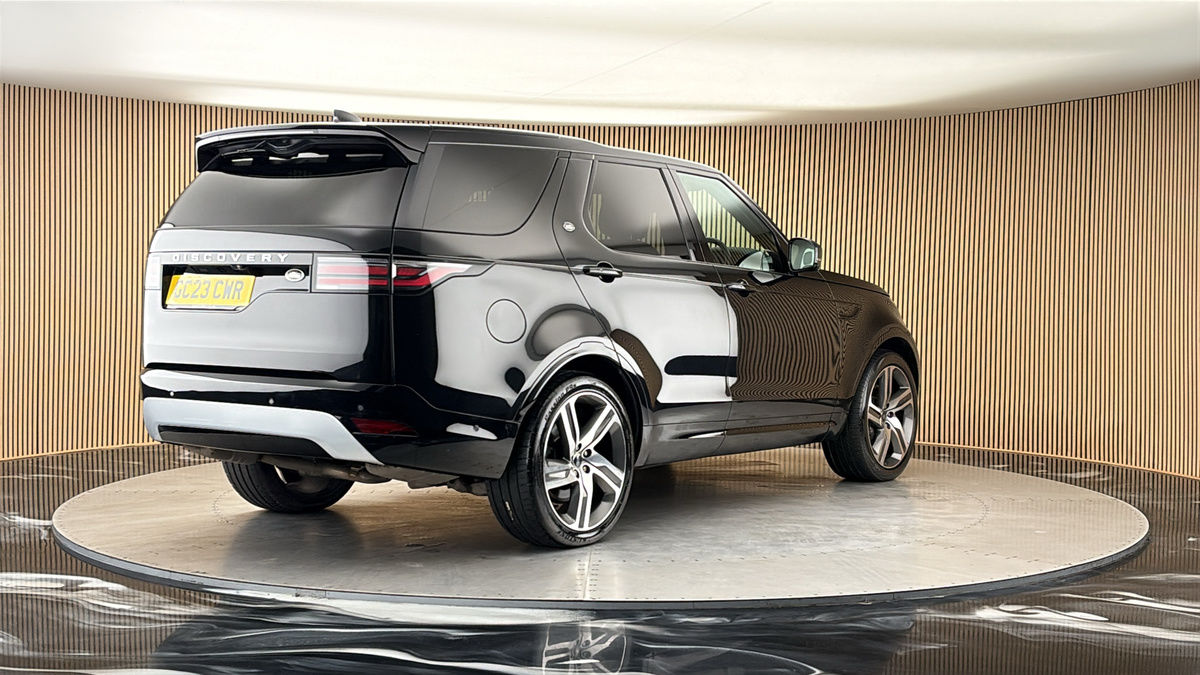 More views of Land Rover Discovery