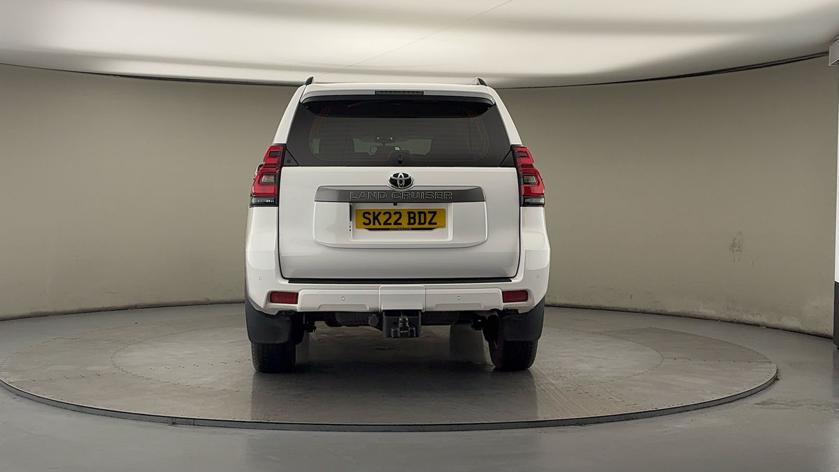 Toyota Land Cruiser Image 4