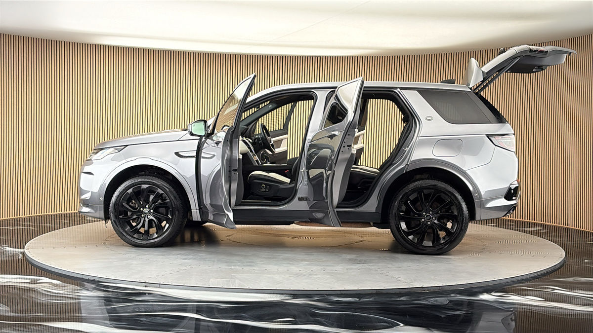 More views of Land Rover Discovery Sport