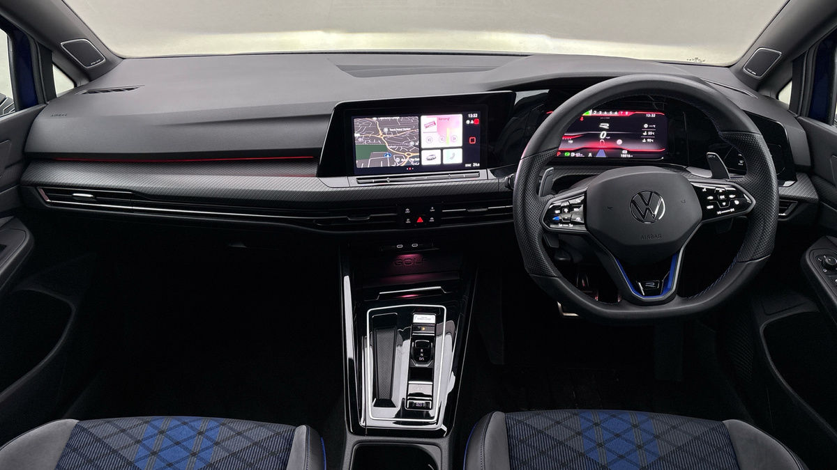 Volkswagen Golf Image 12