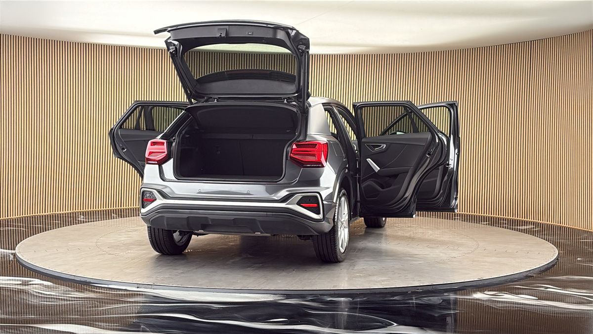 More views of Audi Q2