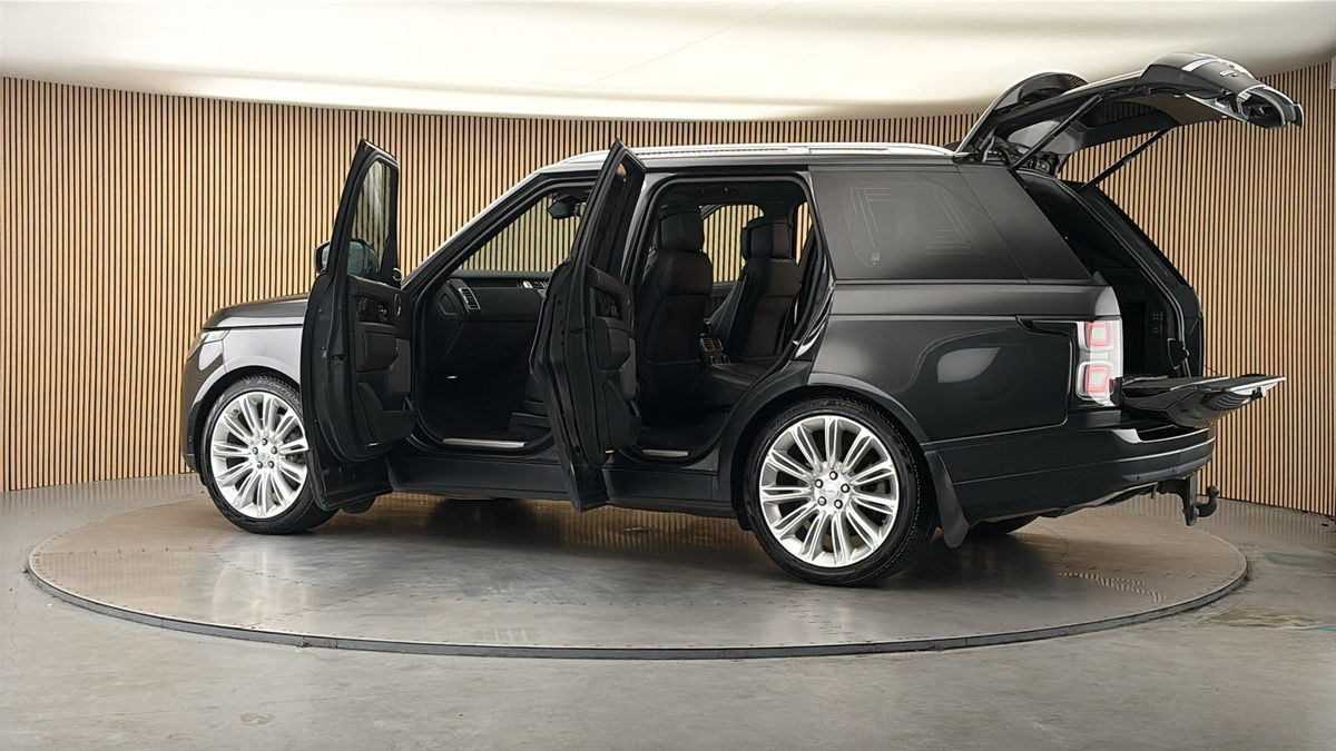 More views of Land Rover Range Rover