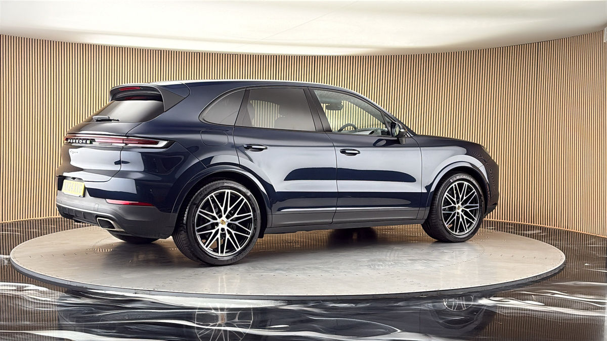 More views of Porsche Cayenne