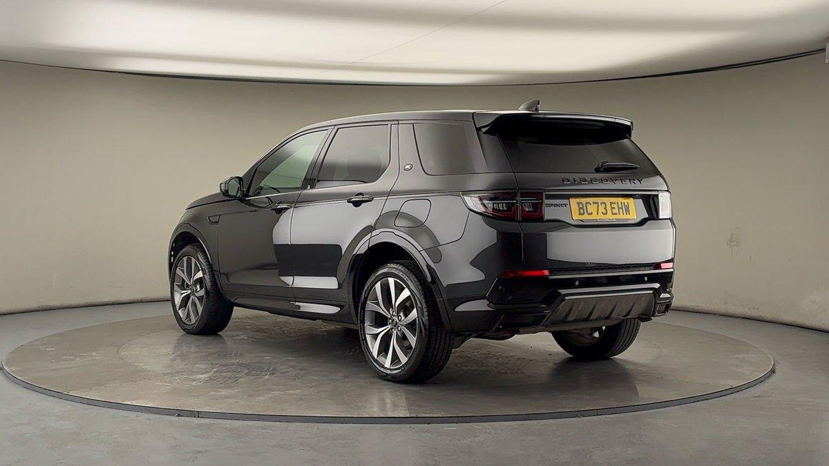 Land Rover Discovery Sport Image 2