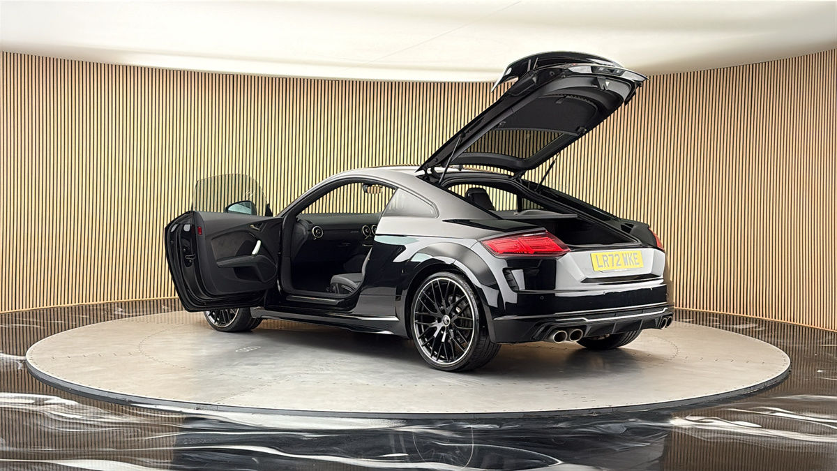 More views of Audi TTS
