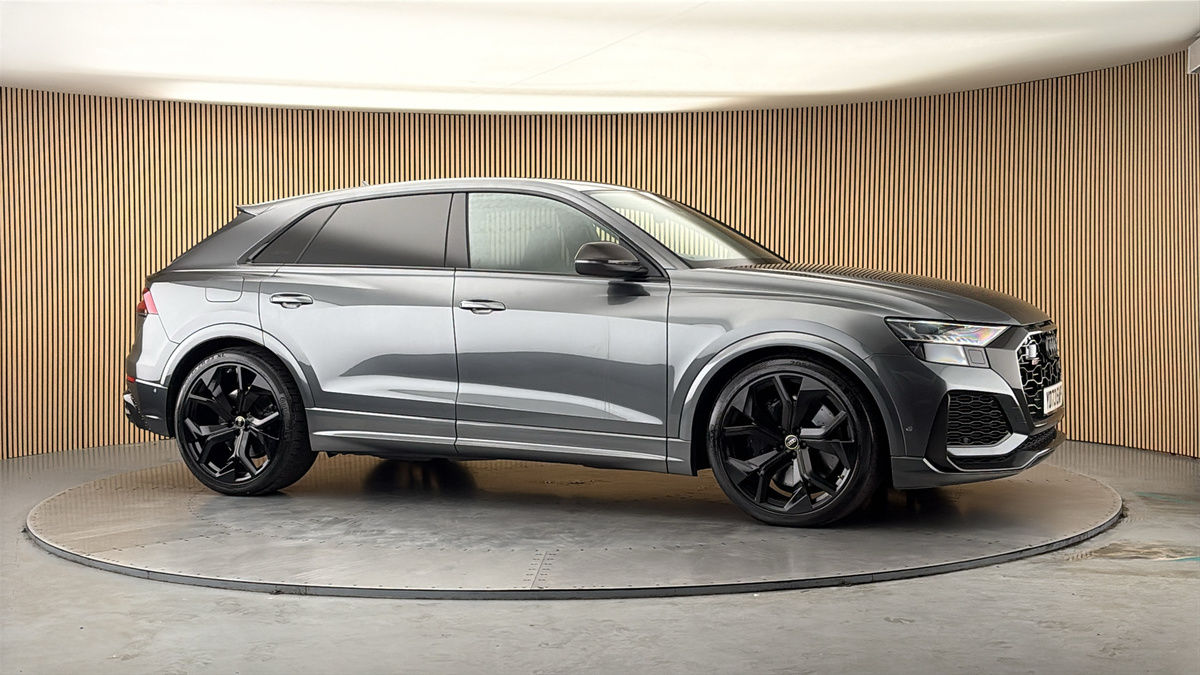 More views of Audi RSQ8