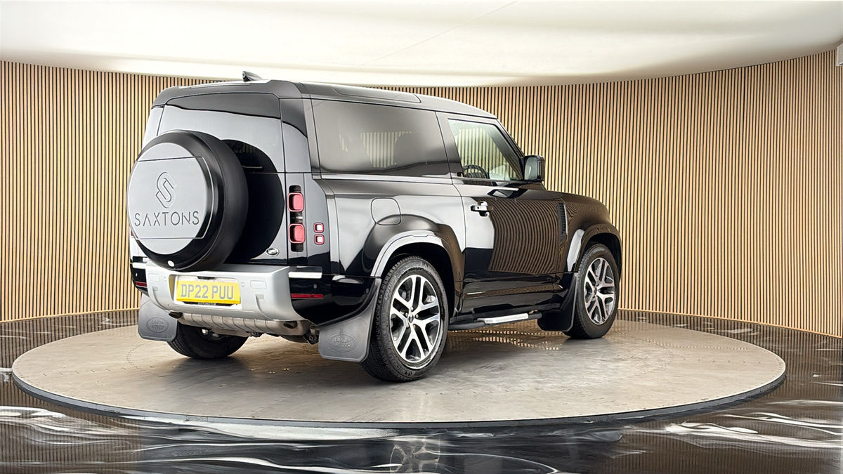 More views of Land Rover Defender 90