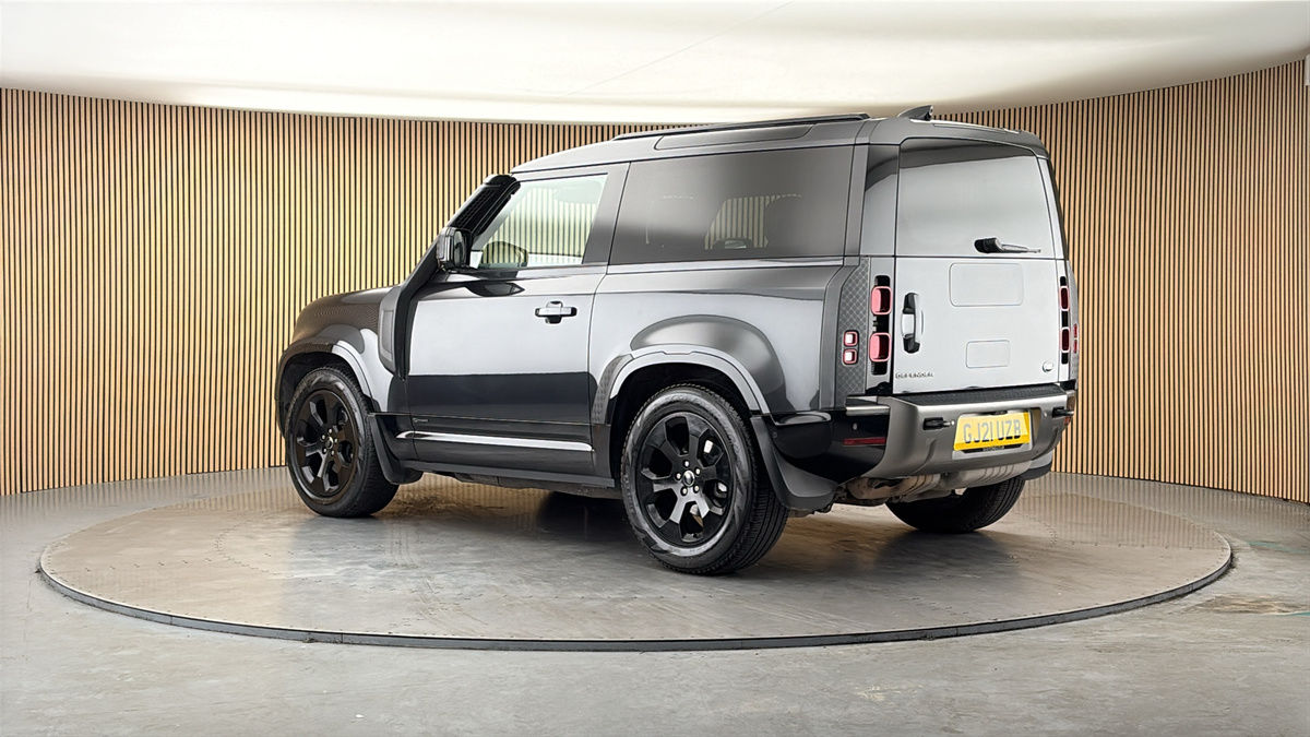 More views of Land Rover Defender 90