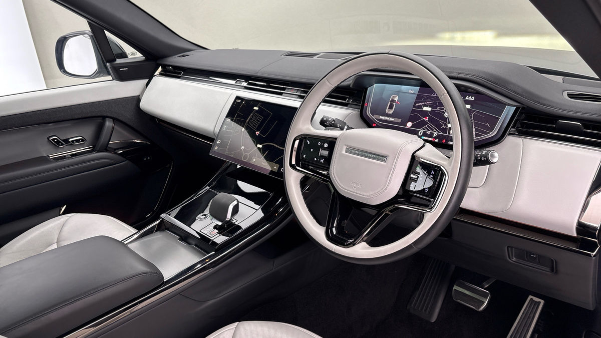 Land Rover Range Rover Sport Image 5