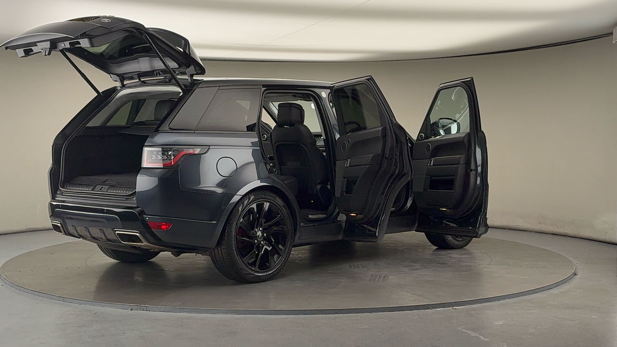 More views of Land Rover Range Rover Sport