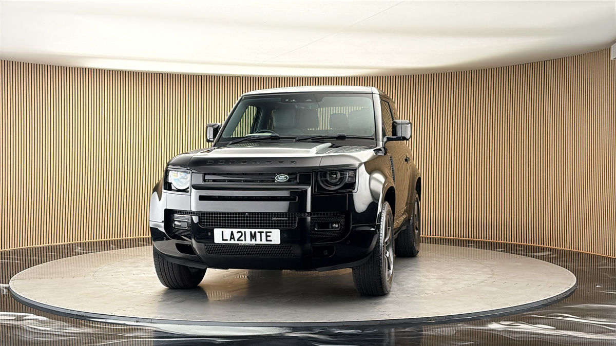 More views of Land Rover Defender 90