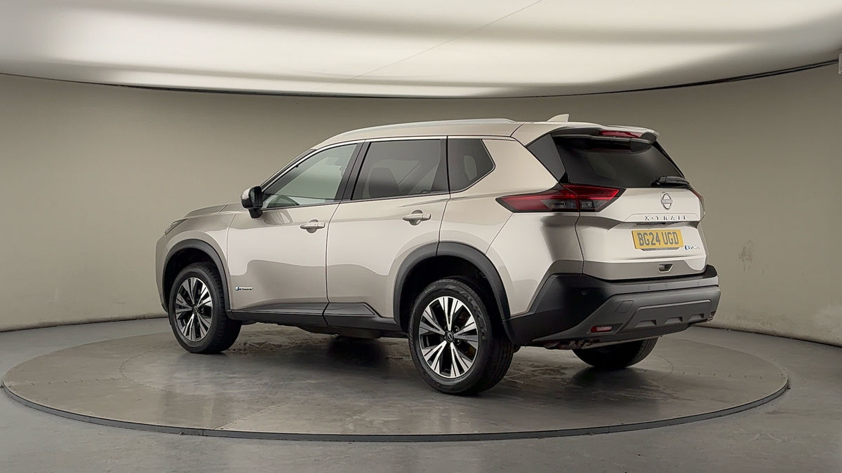 More views of Nissan X-Trail