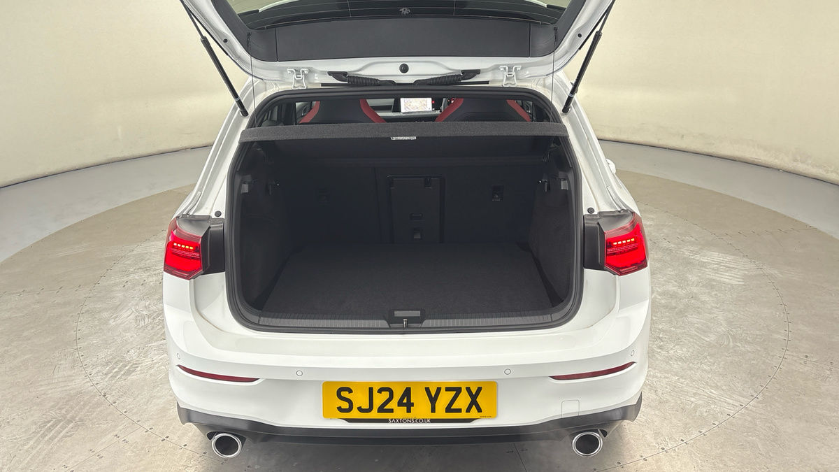 Volkswagen Golf Image 11