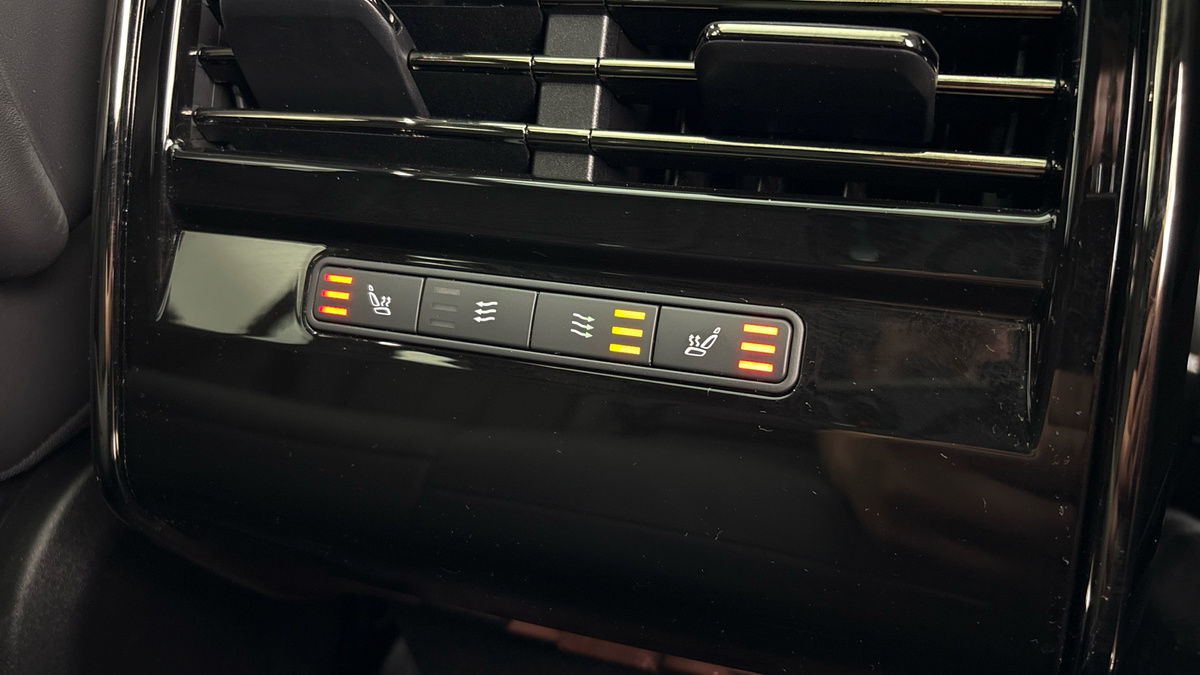 Land Rover Range Rover Sport Image 29