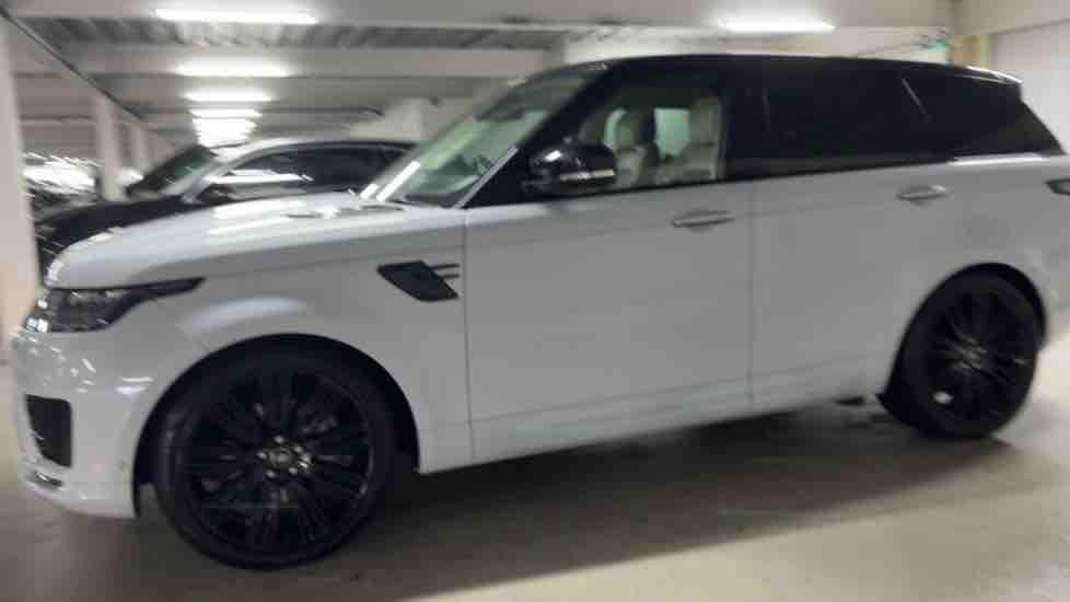 More views of Land Rover Range Rover Sport