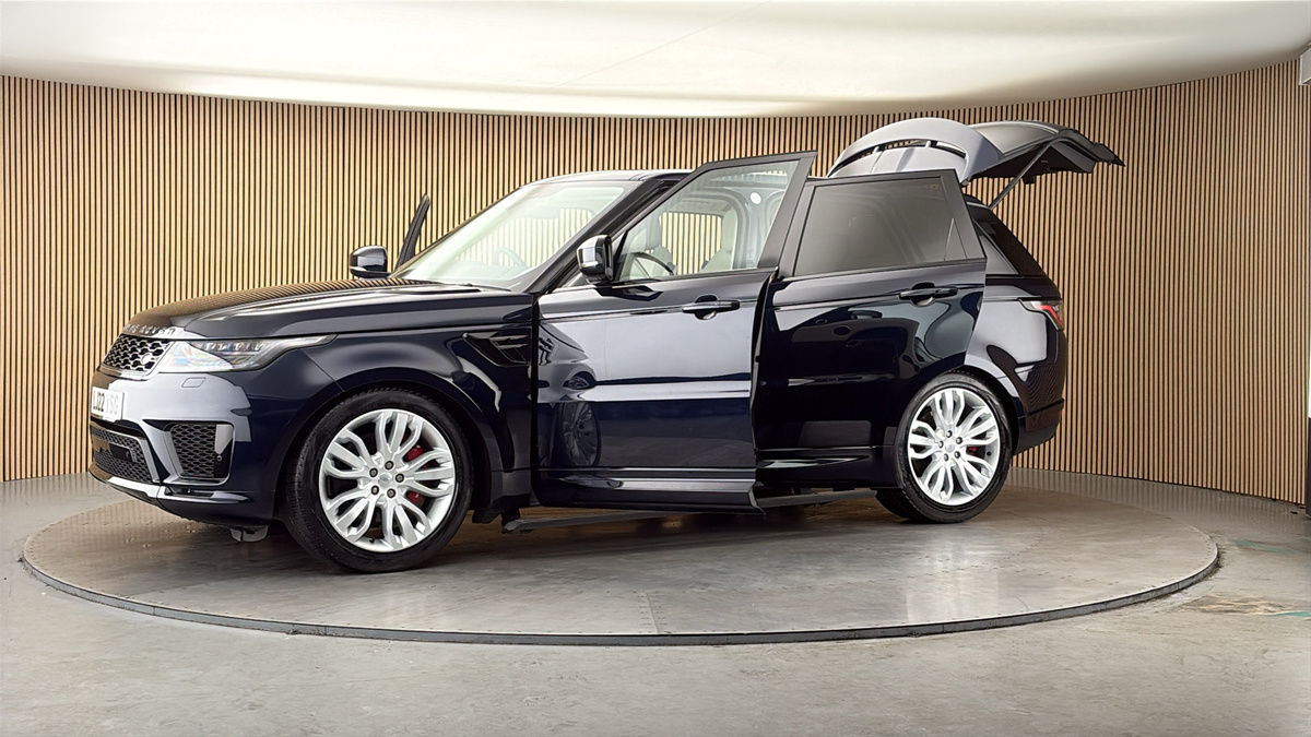More views of Land Rover Range Rover Sport