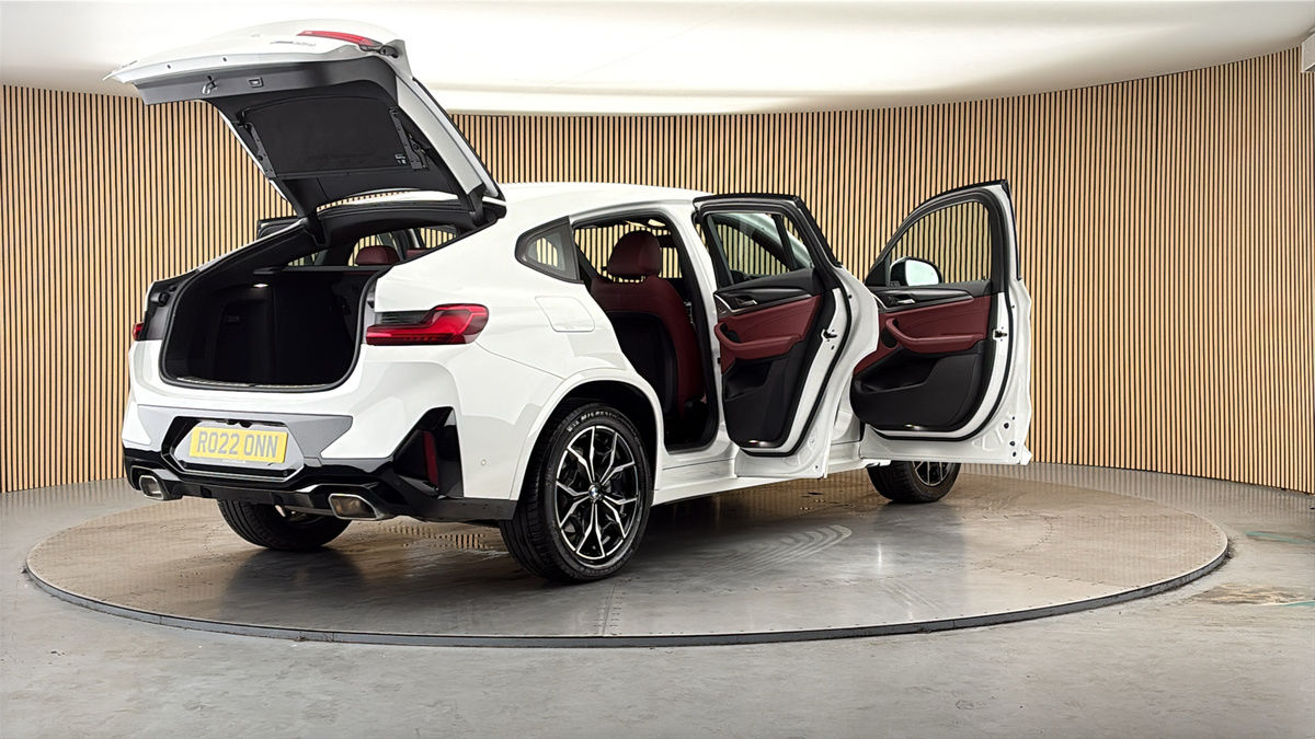 More views of BMW X4