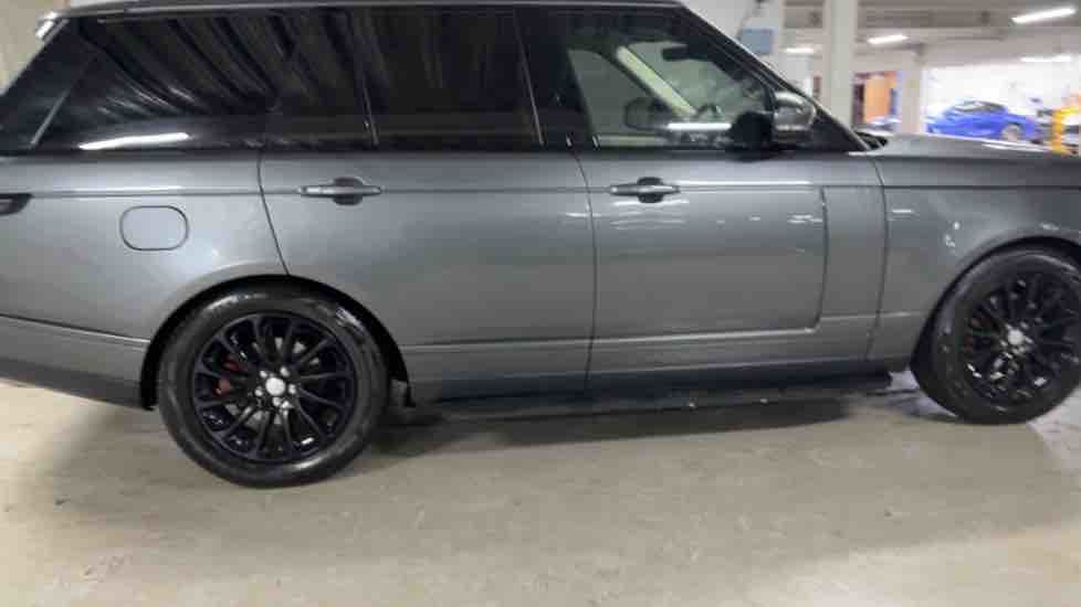 More views of Land Rover Range Rover