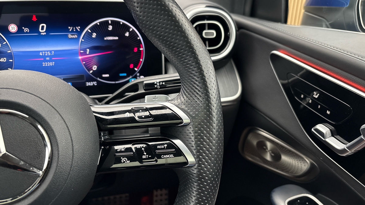Mercedes-Benz GLC Image 14