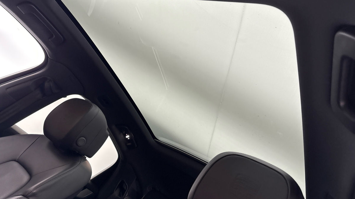 Porsche Cayenne Image 6