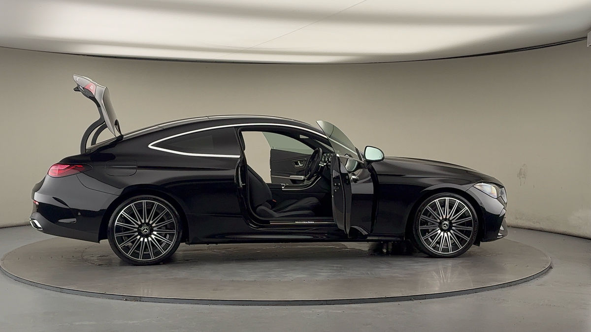 More views of Mercedes-Benz CLE