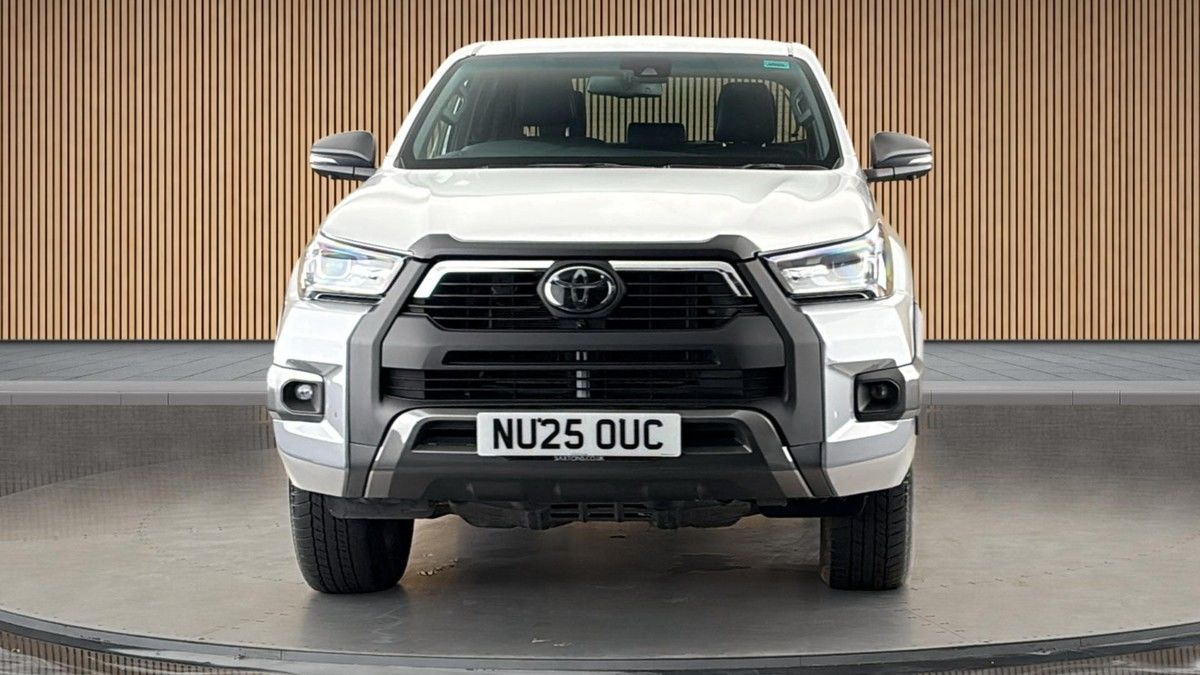 Toyota Hilux Image 3