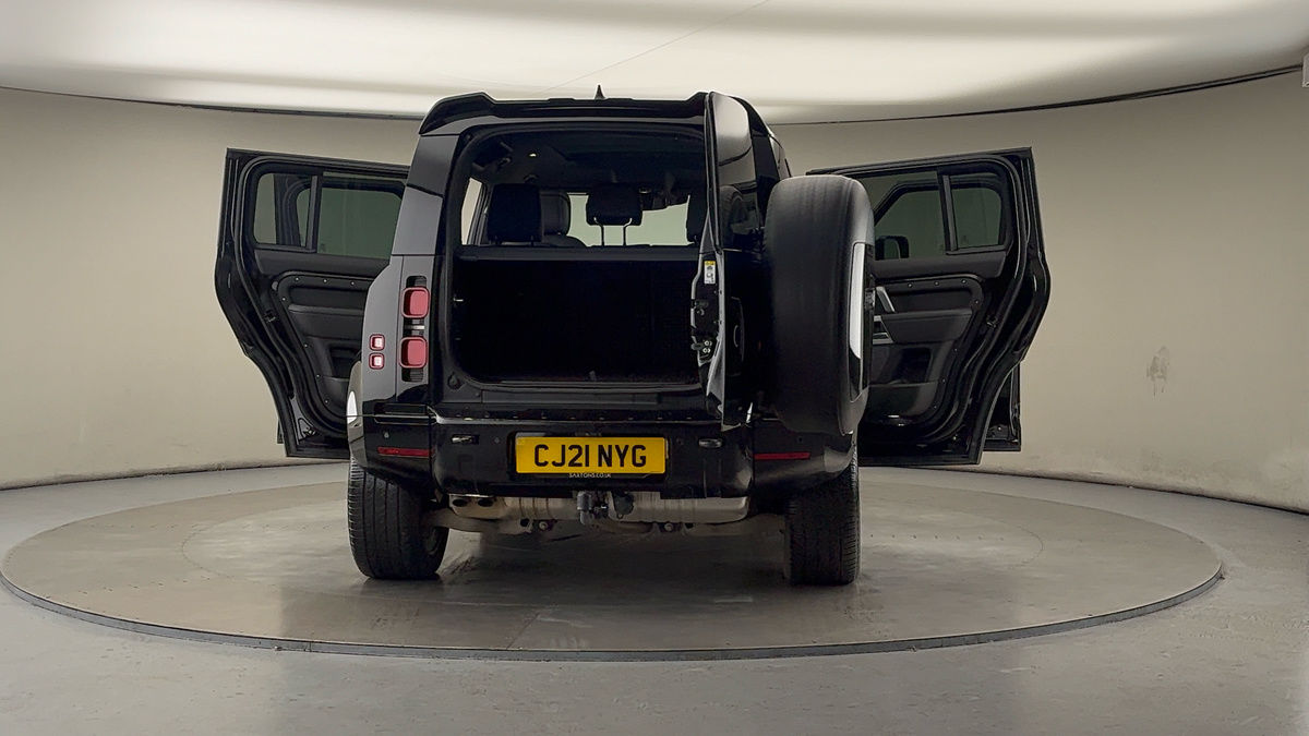 More views of Land Rover Defender 110