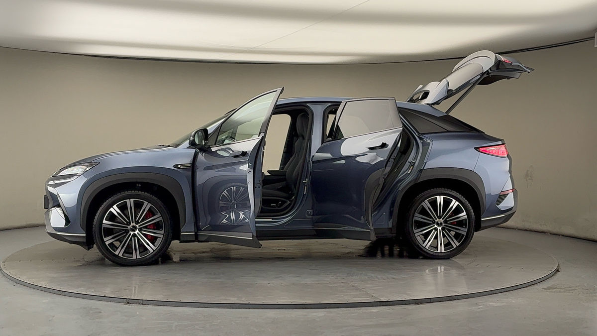 More views of BYD Sealion 7