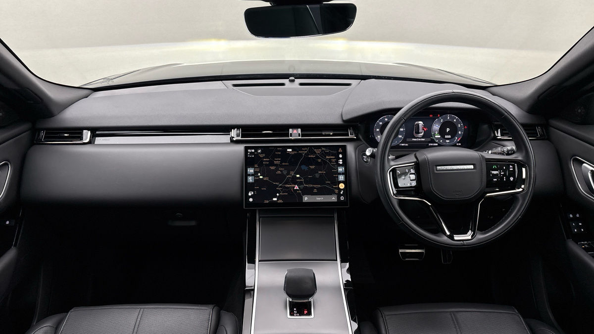 Land Rover Range Rover Velar Image 12