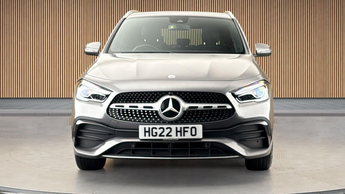 Mercedes-Benz GLA Image 3