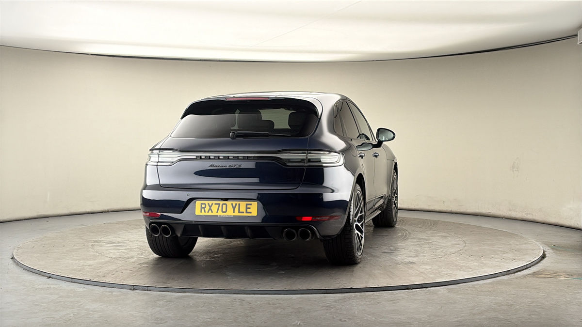 More views of Porsche Macan