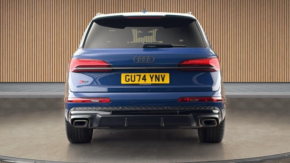Audi Q7 Image 4