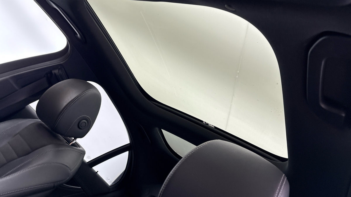 Mercedes-Benz E Class Image 6