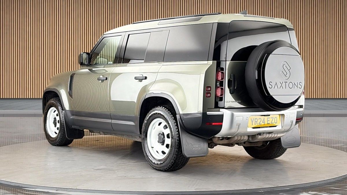 Land Rover Defender 110 Image 2