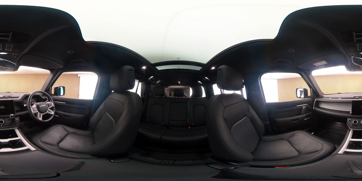 More views of Land Rover Defender 110