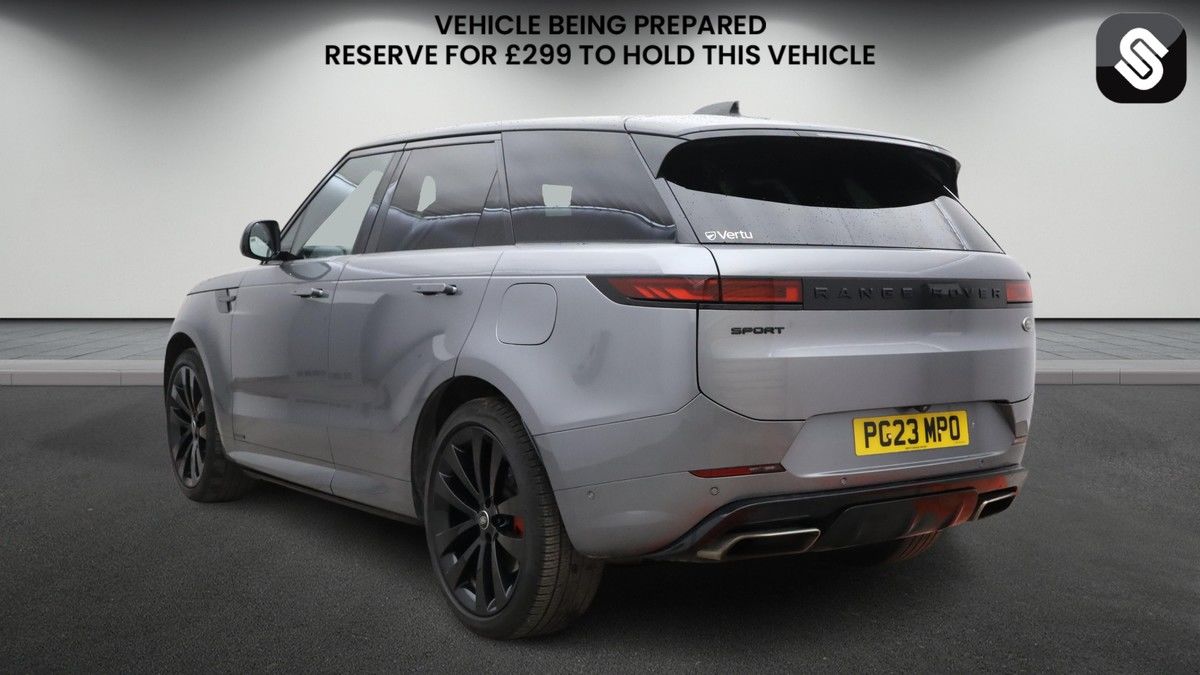Land Rover Range Rover Sport Image 3