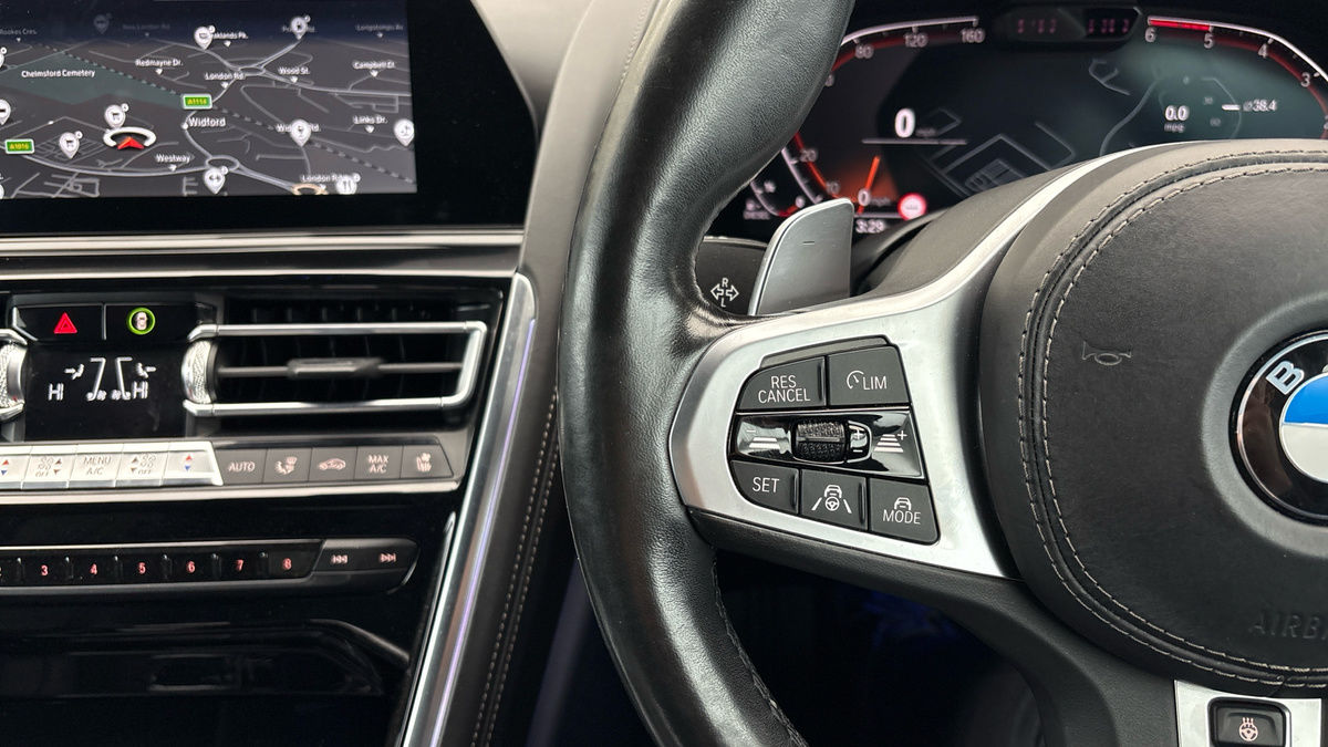 BMW 8 Series Image 13