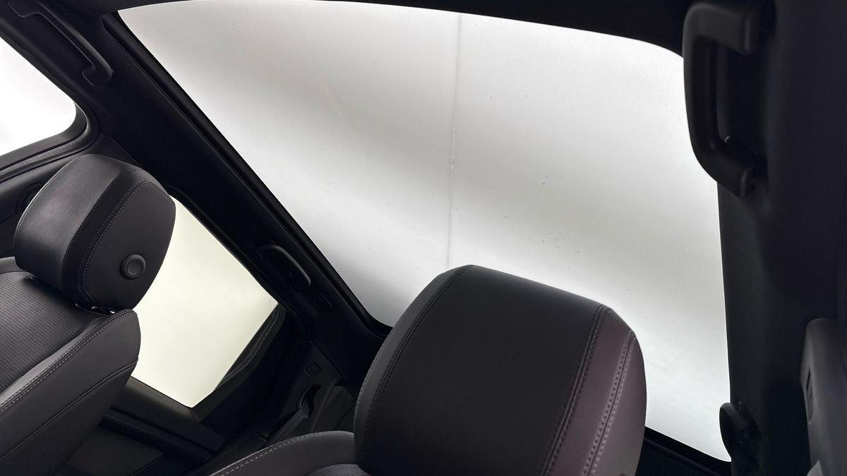 Land Rover Discovery Sport Image 6