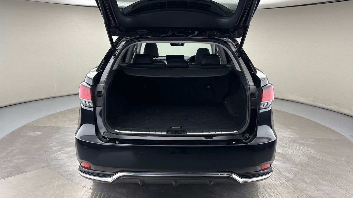 Lexus RX Image 11