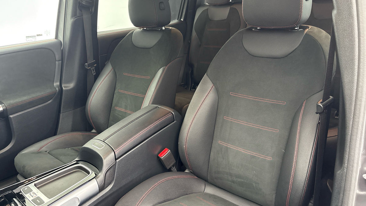 Mercedes-Benz GLB Image 7