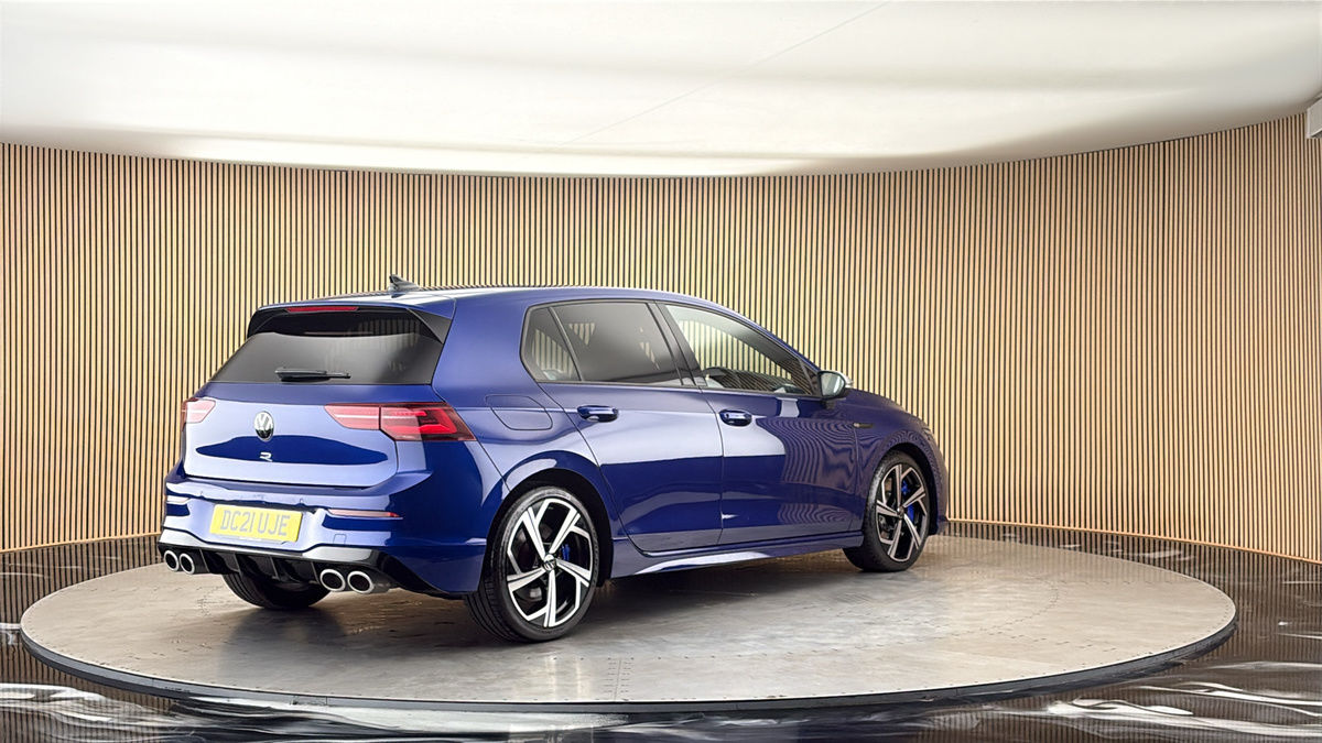 Volkswagen Golf Image 21
