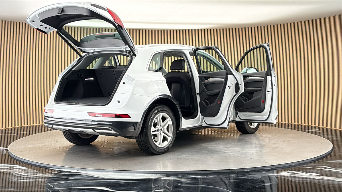 More views of Audi Q5