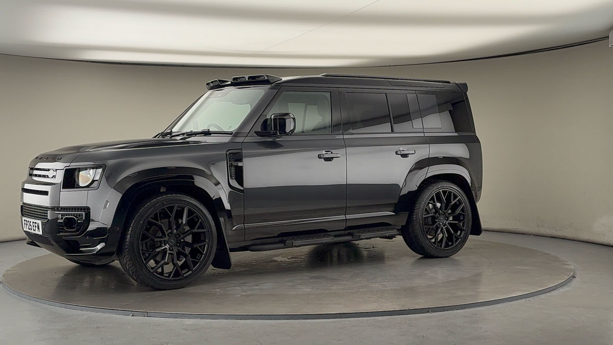 More views of Land Rover Defender 110